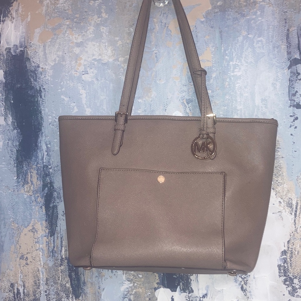 Geniune  MICHAEL by Micheal Kors Large Jet Set  Tote  with multiple organizers! - Picture 17 of 17